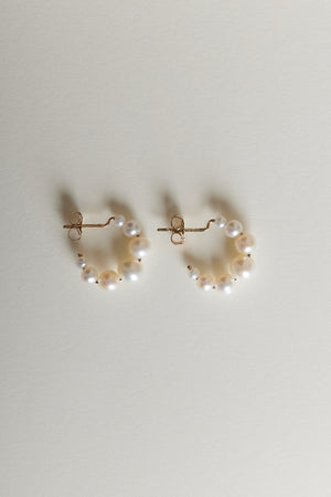 Graduating Pearl Hoop Earrings | 9K Yellow Gold | Natasha Schweitzer
