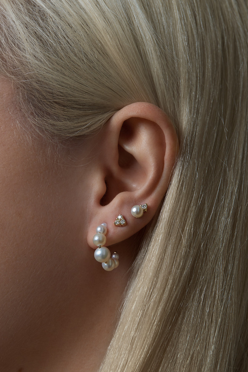Graduating Pearl Hoop Earrings | 9K Yellow Gold| Natasha Schweitzer