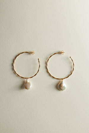 Helix Pearl Earrings Large | Gold | Natasha Schweitzer