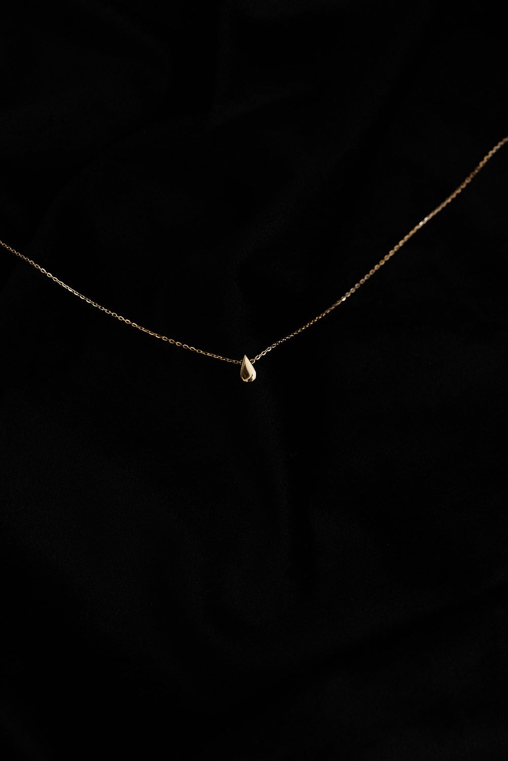 Pear Necklace | 9K Yellow Gold| Natasha Schweitzer