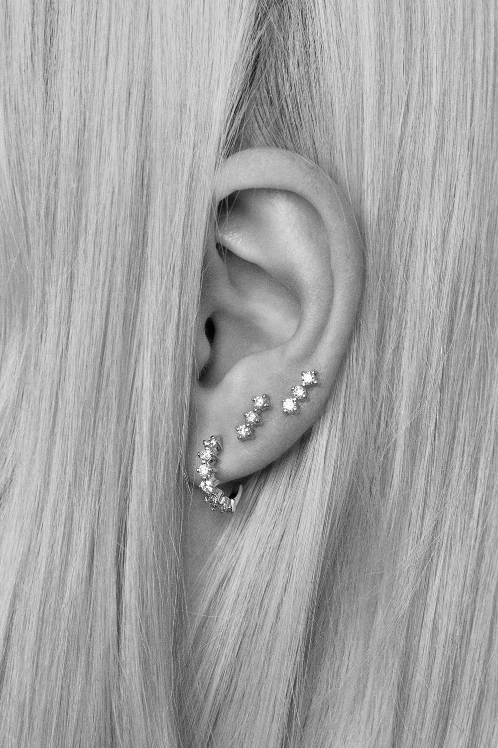 Buttercup Diamond Bar Earrings | 9K White Gold