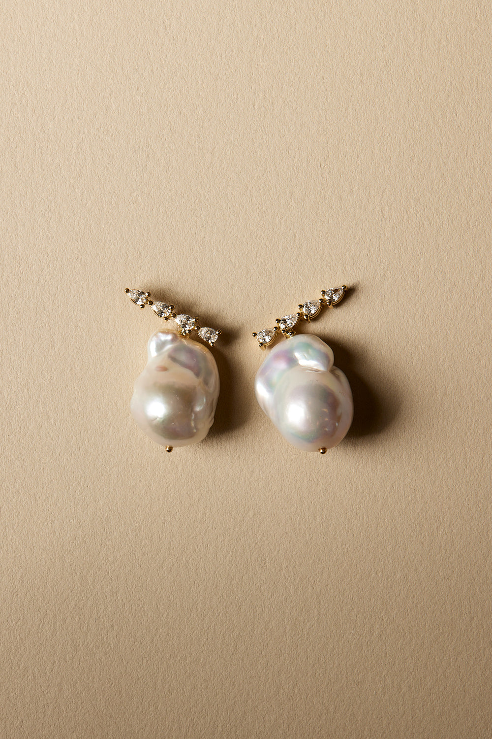 Arwen Diamond Pearl Earrings | 18K Yellow Gold| Natasha Schweitzer