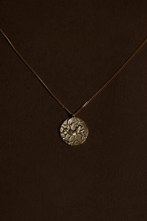 Coin Necklace | 9K Yellow Gold | Natasha Schweitzer