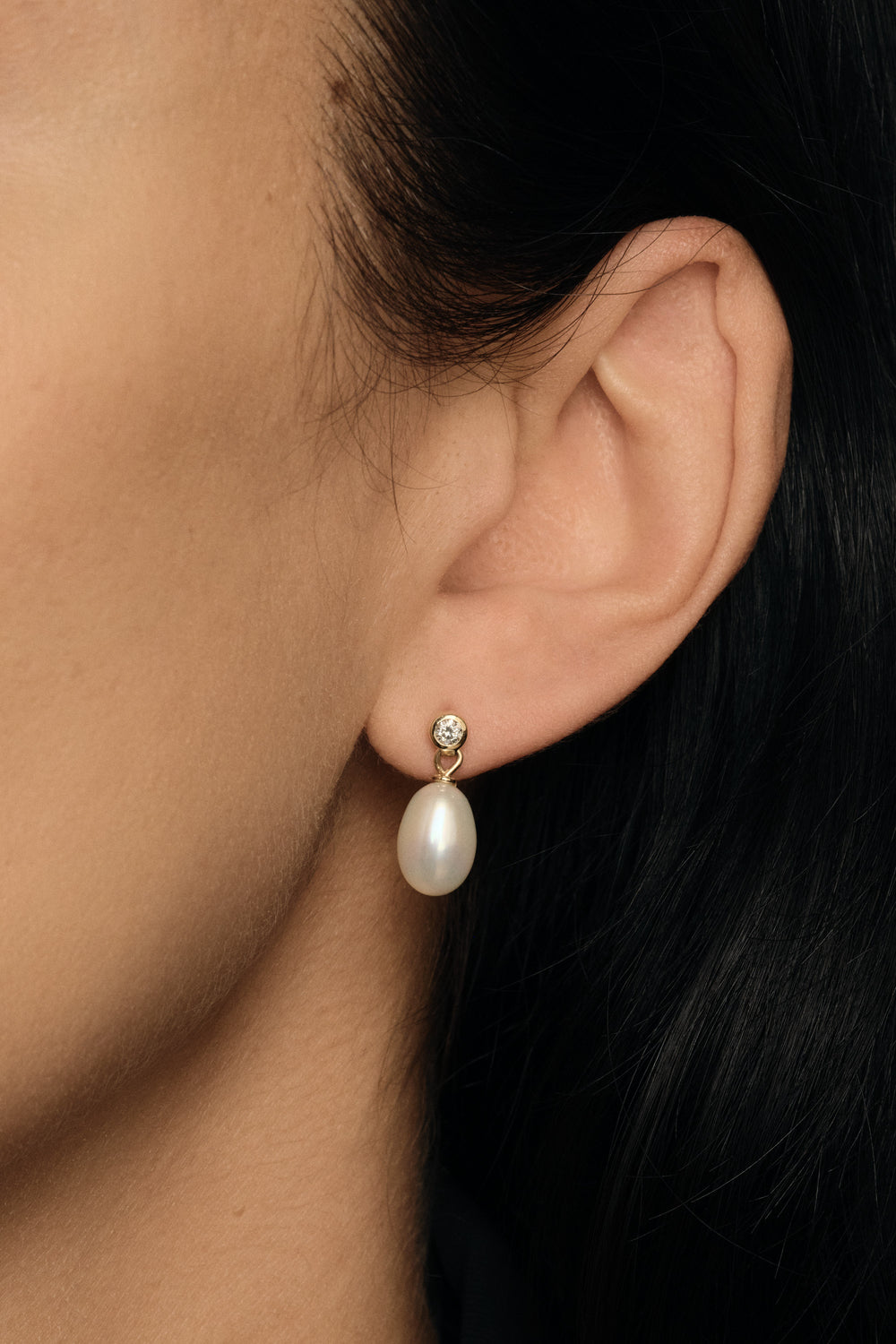 Charlotte Drop Earrings | 9K White Gold