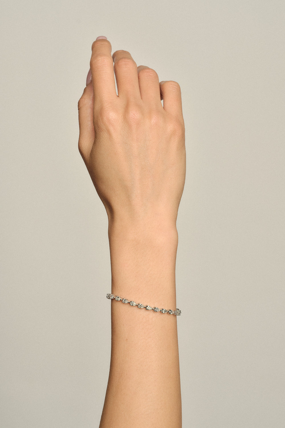 Large Pear Diamond Tennis Bracelet | 18K Yellow Gold