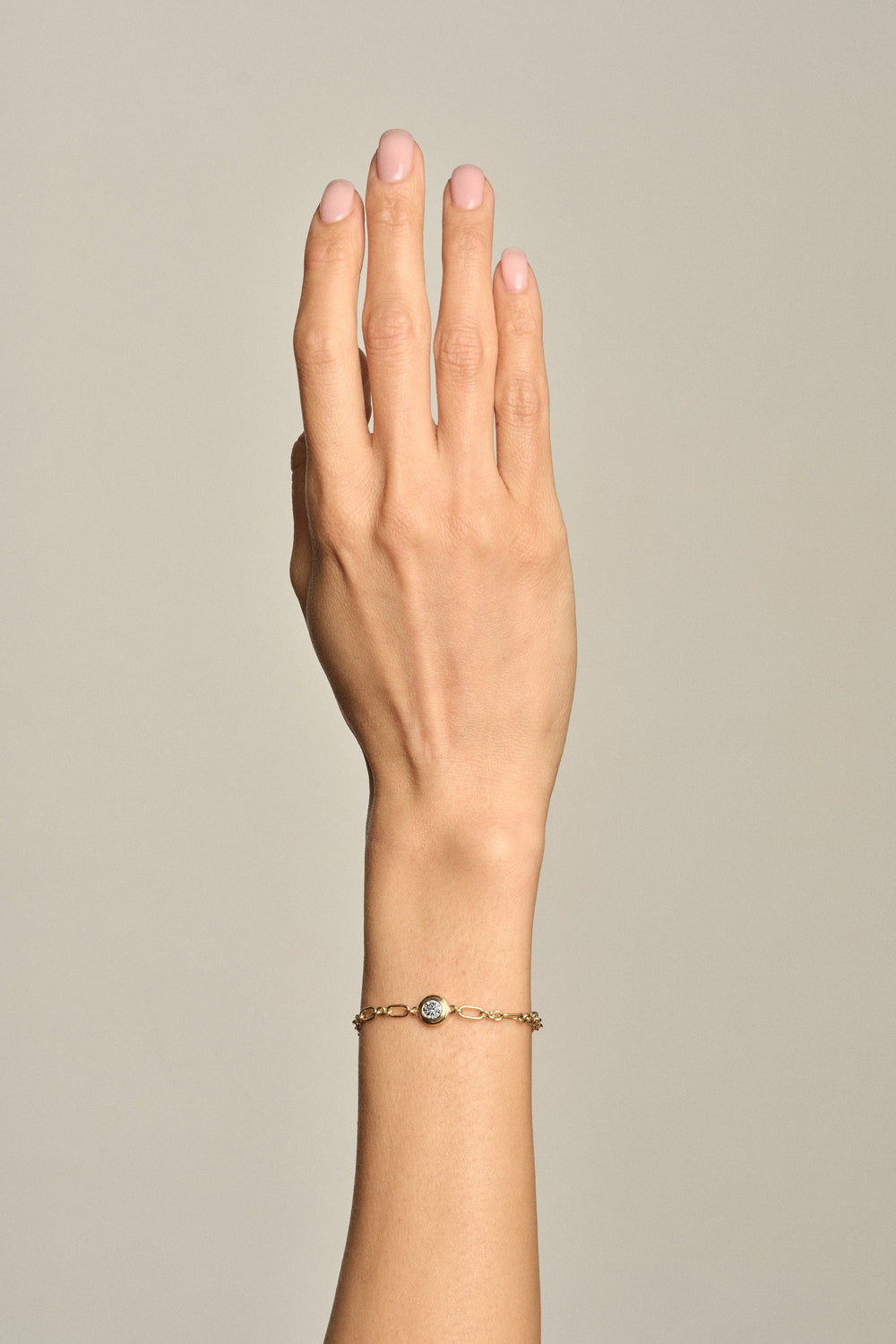 Roma Round Diamond Bracelet | 18K White Gold