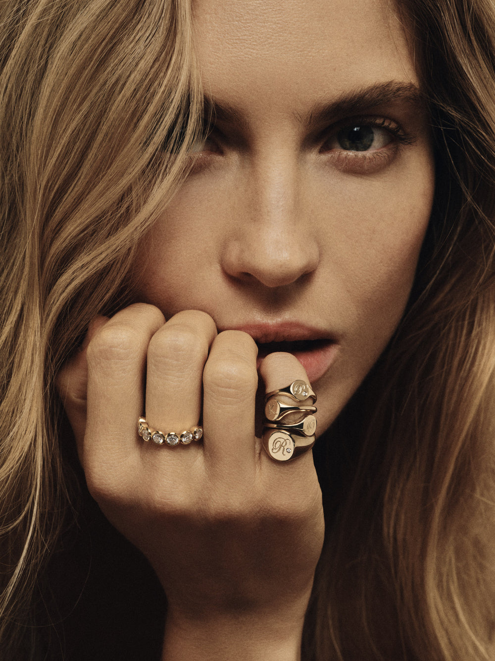 Oval Signet Ring | Yellow Gold