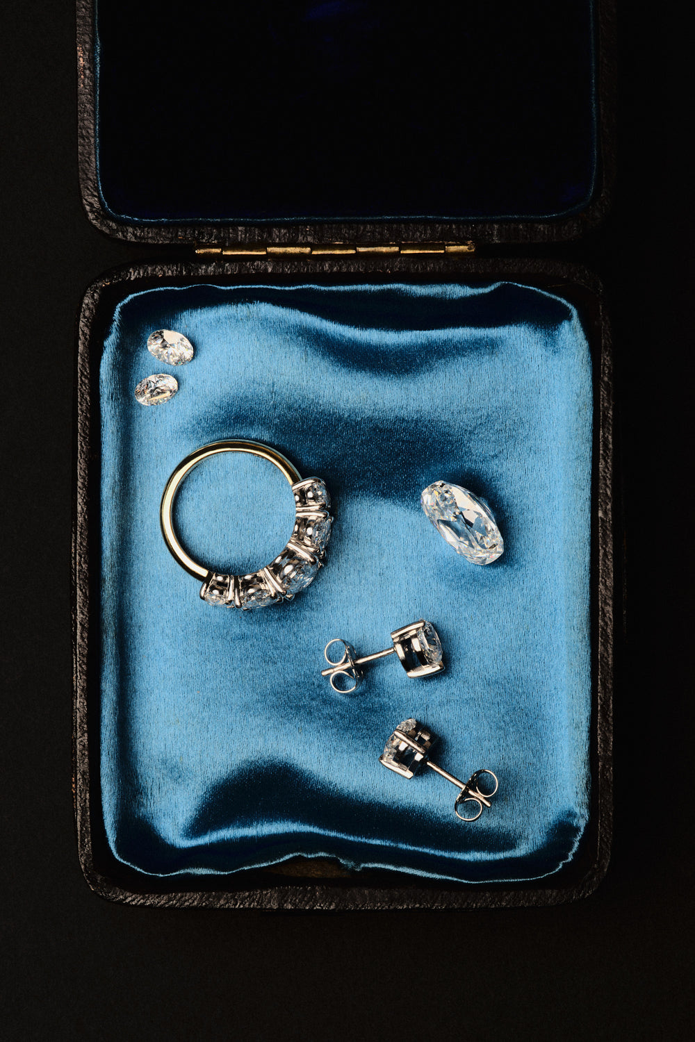 Oval Five Diamond Ring | Comfort Band| Natasha Schweitzer