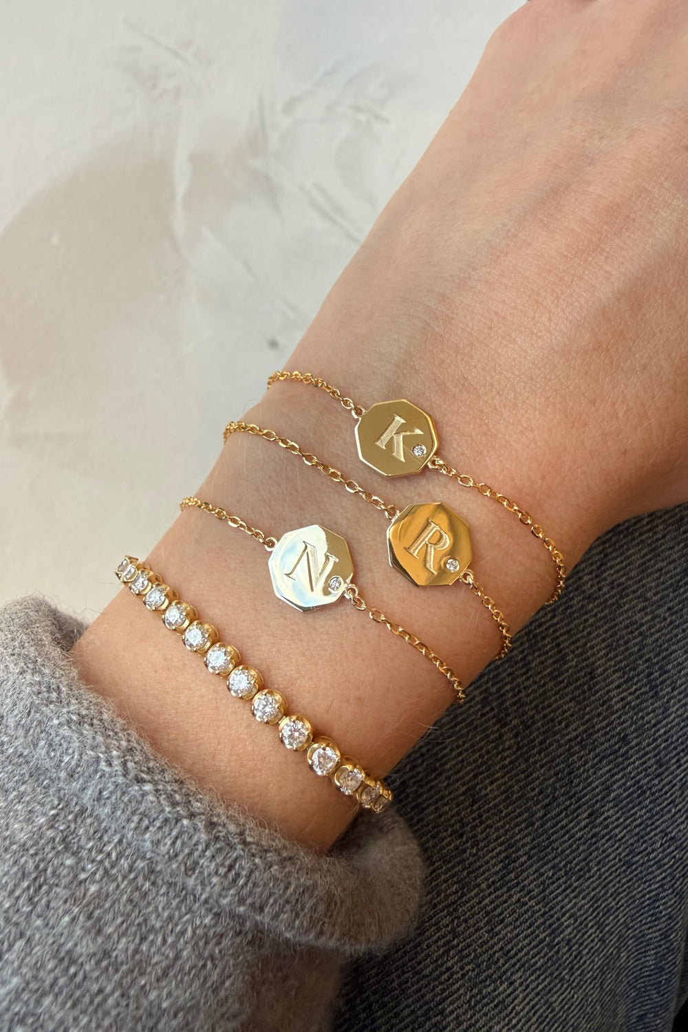 Letter Bracelet | 9K Yellow Gold| Natasha Schweitzer