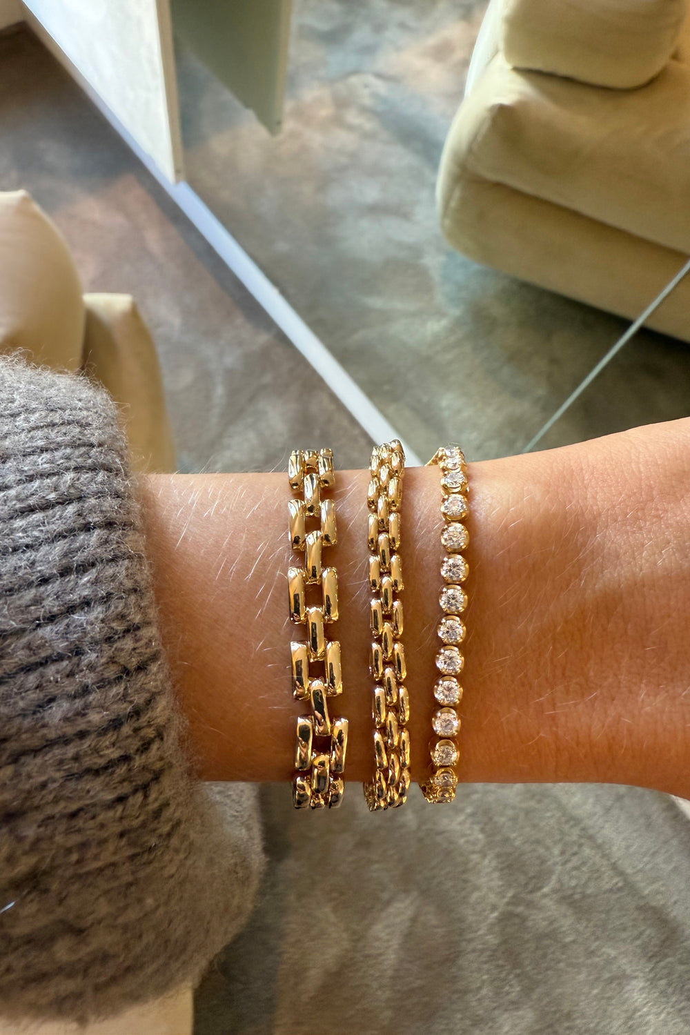 Crown Set Tennis Bracelet 0.08ct | 18K Yellow Gold| Natasha Schweitzer