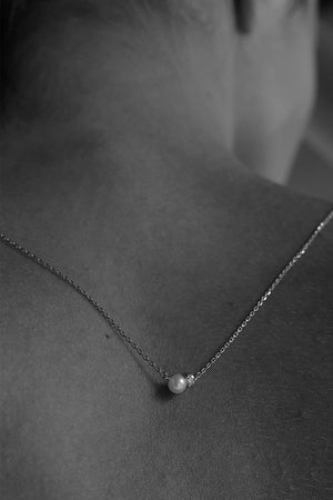 Sapphire Pearl Duo Necklace | 9K White Gold | Natasha Schweitzer