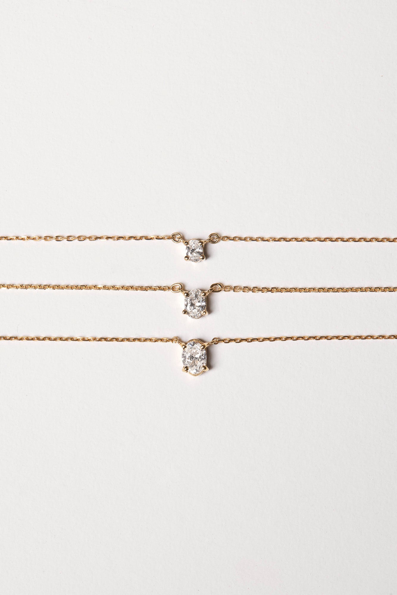 Oval Diamond Necklace | 18K Gold| Natasha Schweitzer