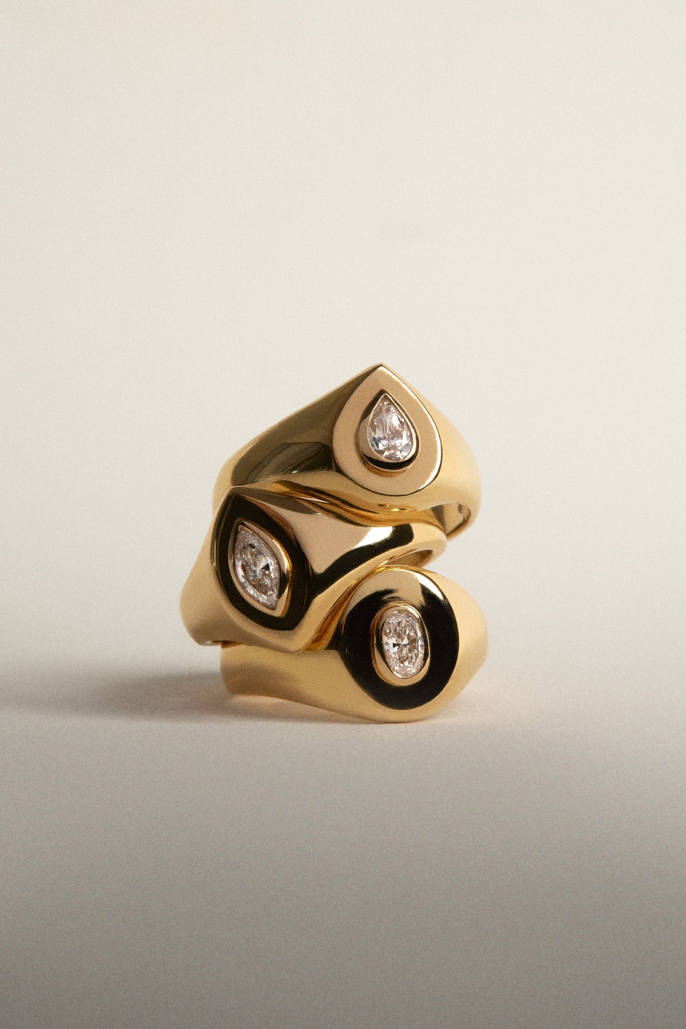 Oval Diamond Signet Ring | White Gold| Natasha Schweitzer