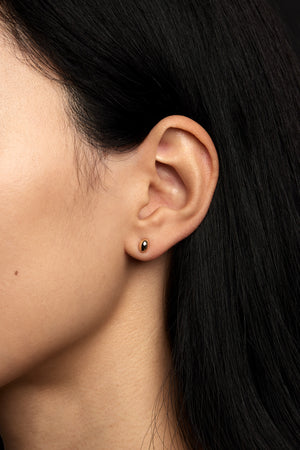 Vivienne Small Oval Studs | 9K Yellow Gold | Natasha Schweitzer
