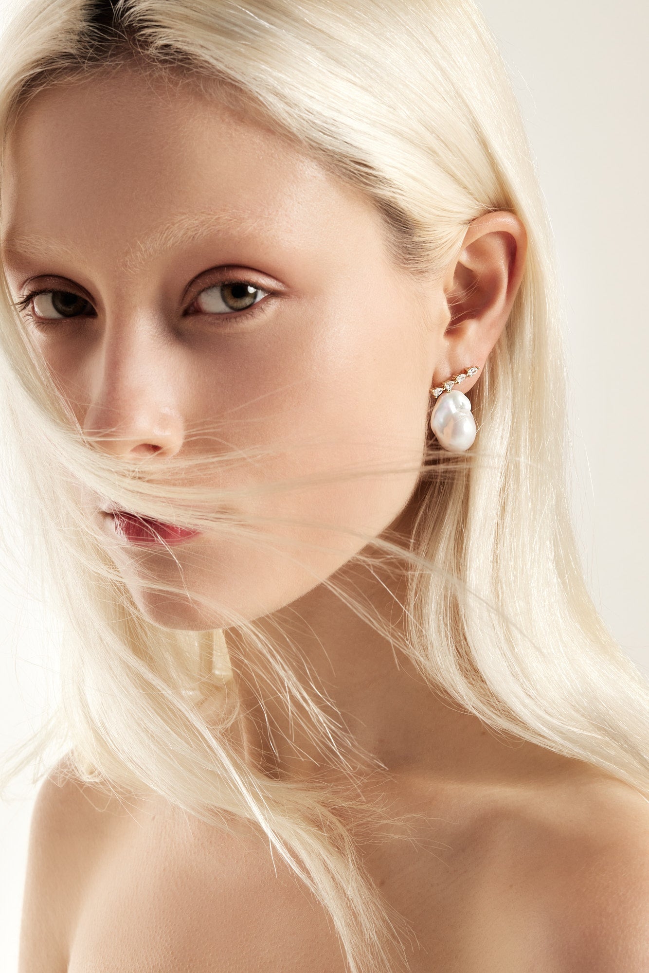 Arwen Diamond Pearl Earrings | 18K White Gold| Natasha Schweitzer