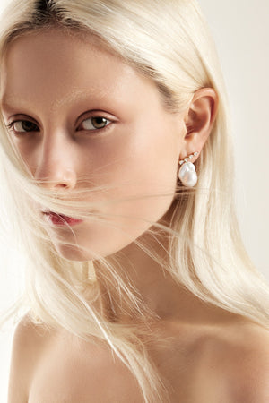 Arwen Diamond Pearl Earrings | 18K White Gold | Natasha Schweitzer