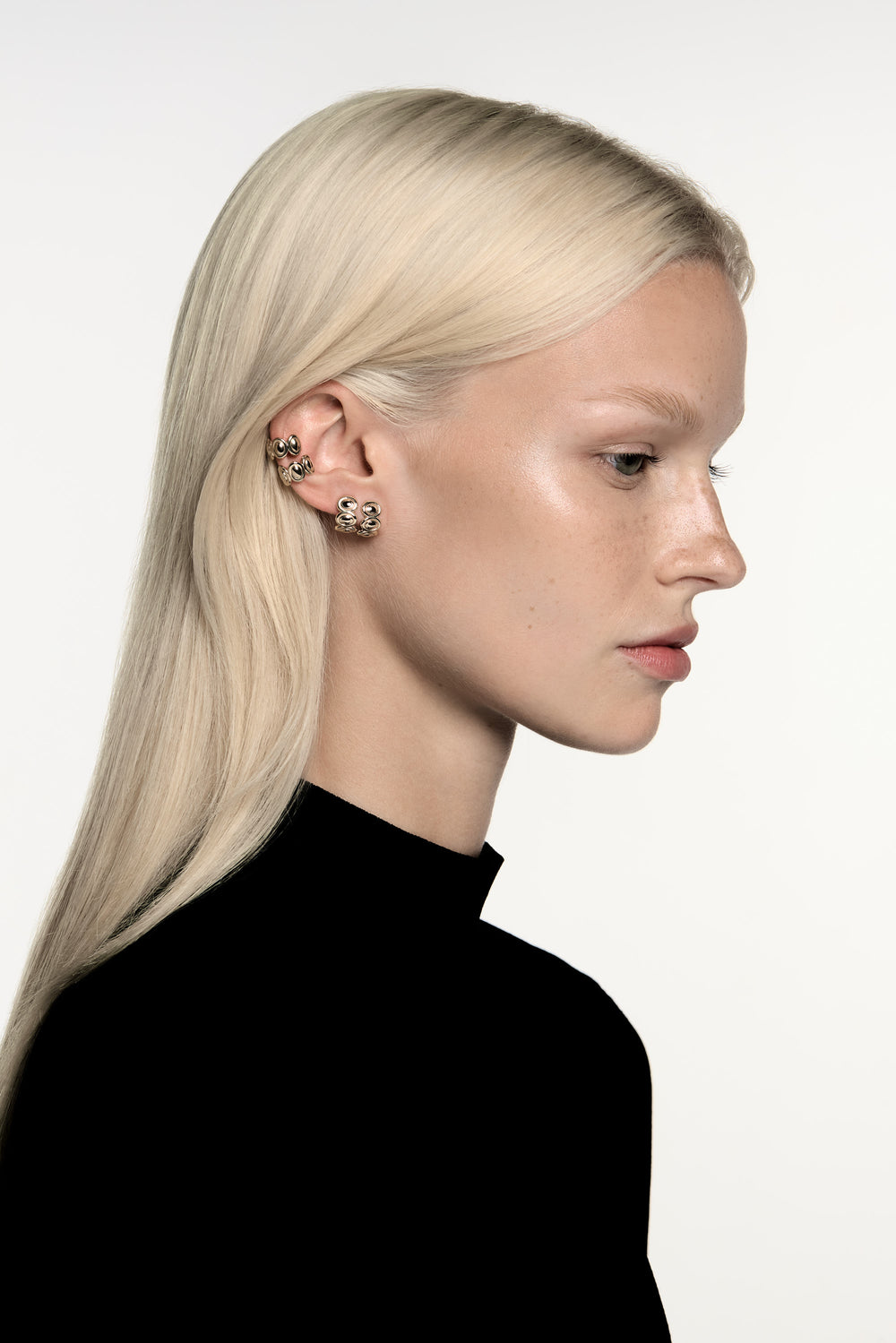 Oval Bezel Ear Cuff | Silver| Natasha Schweitzer