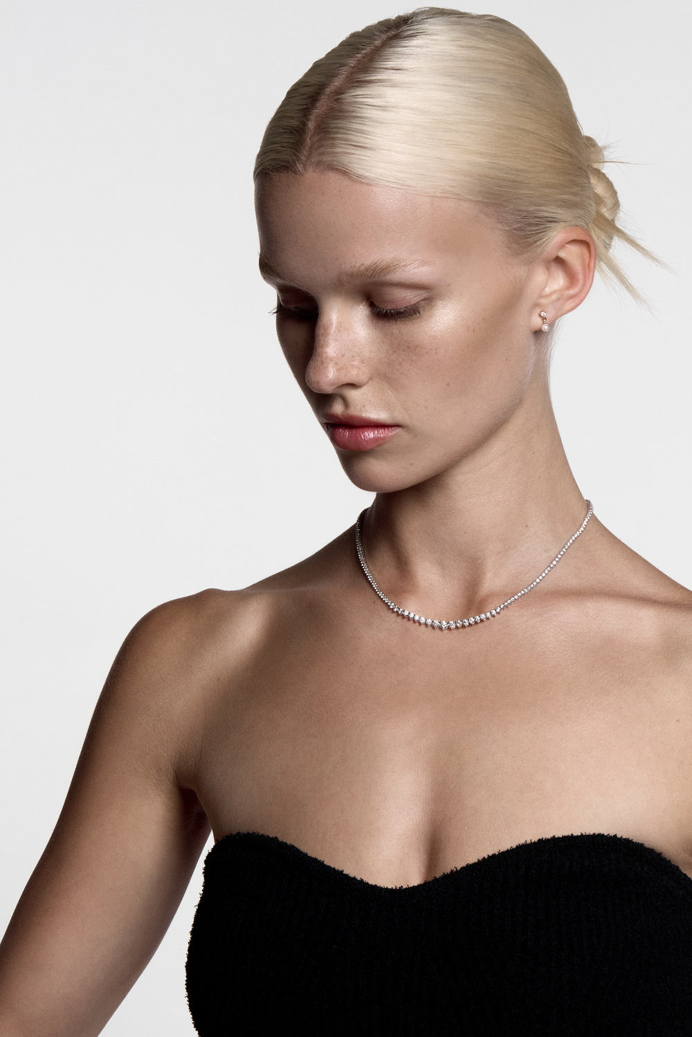 3 Claw Graduating Tennis Necklace | 18K Yellow Gold| Natasha Schweitzer