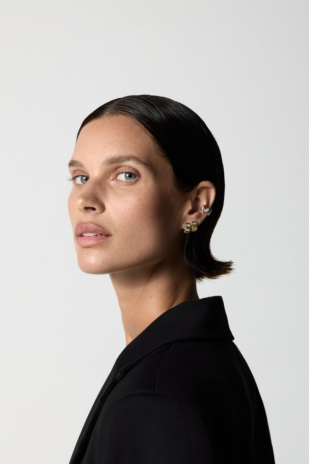 Oval Diamond Bezel Ear Cuff | 18K White Gold| Natasha Schweitzer