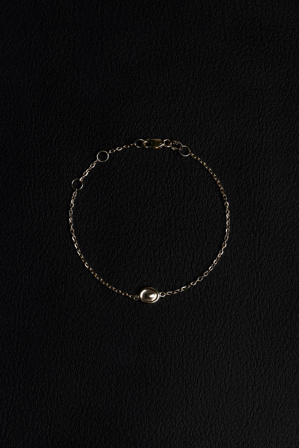 Oval Bezel Bracelet | 9K Yellow Gold| Natasha Schweitzer