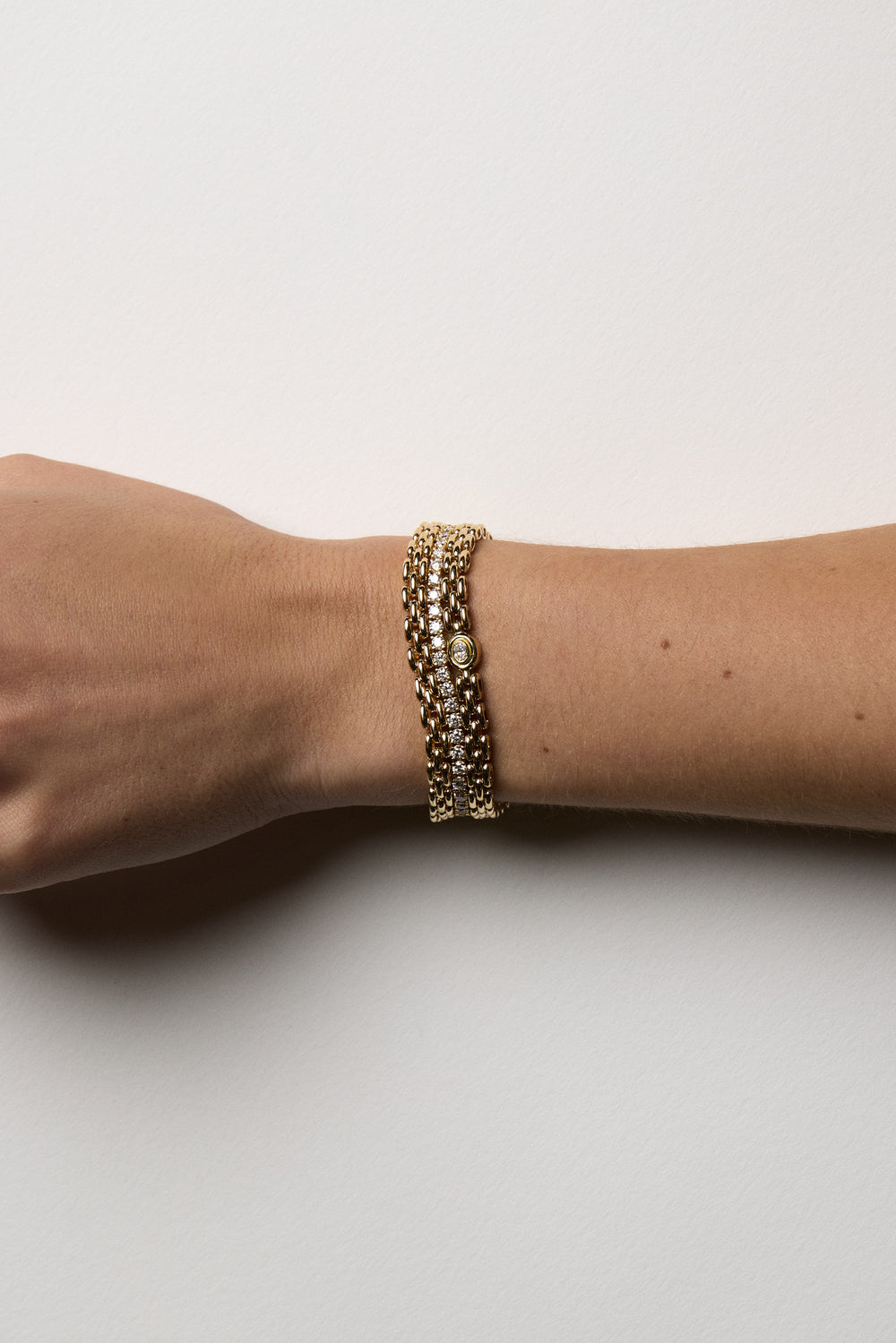 Oval Diamond Mini Margot Chain Bracelet | 9K Yellow Gold| Natasha Schweitzer