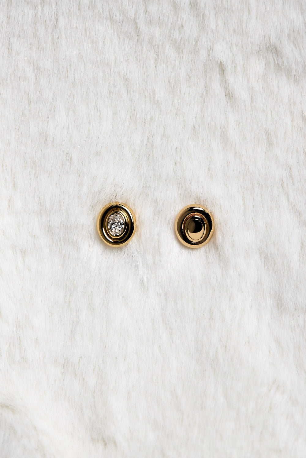 Oval Bezel Studs | Silver| Natasha Schweitzer