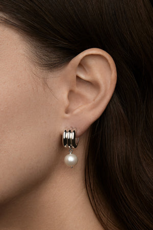 Triple Orielle Hoops with Pearl | Silver | Natasha Schweitzer