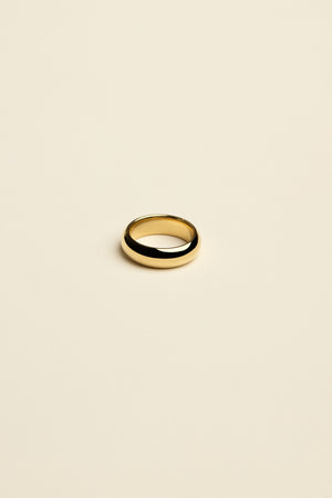 Sabine Ring | 9K Yellow Gold | Natasha Schweitzer