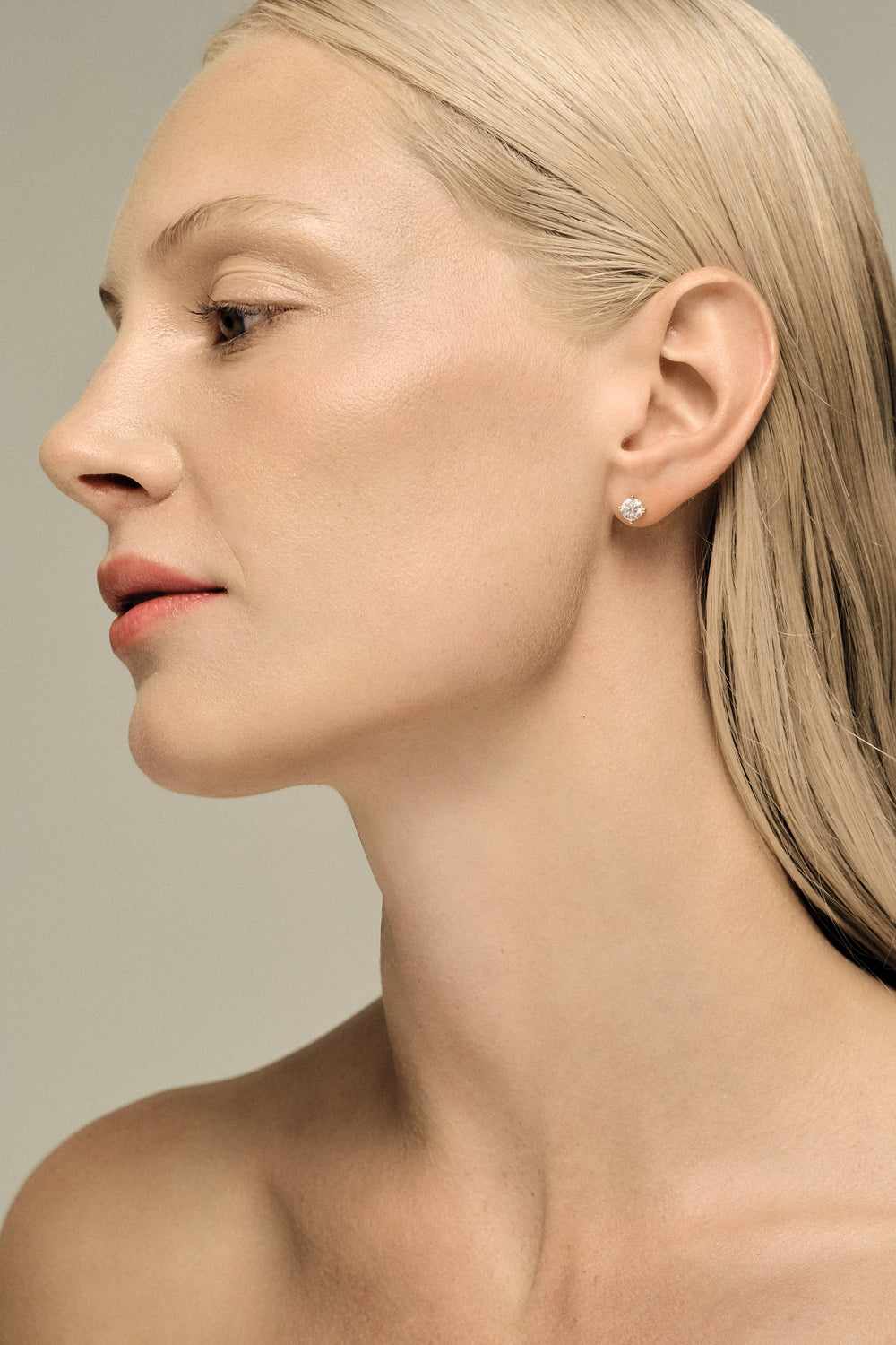 Round Diamond Studs | 18K Yellow Gold