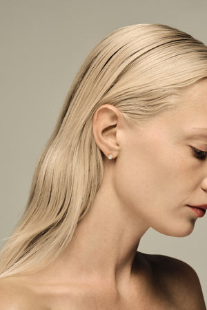 Oval Diamond Studs | 18K White Gold | Natasha Schweitzer