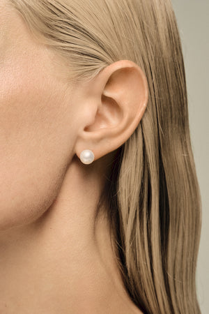 Pearl Studs | Silver | Natasha Schweitzer