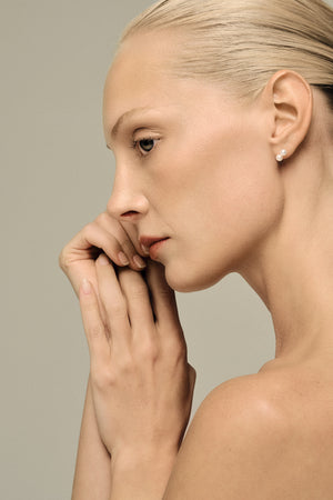 Sarah 2 Pearl Studs | 9K Yellow Gold | Natasha Schweitzer