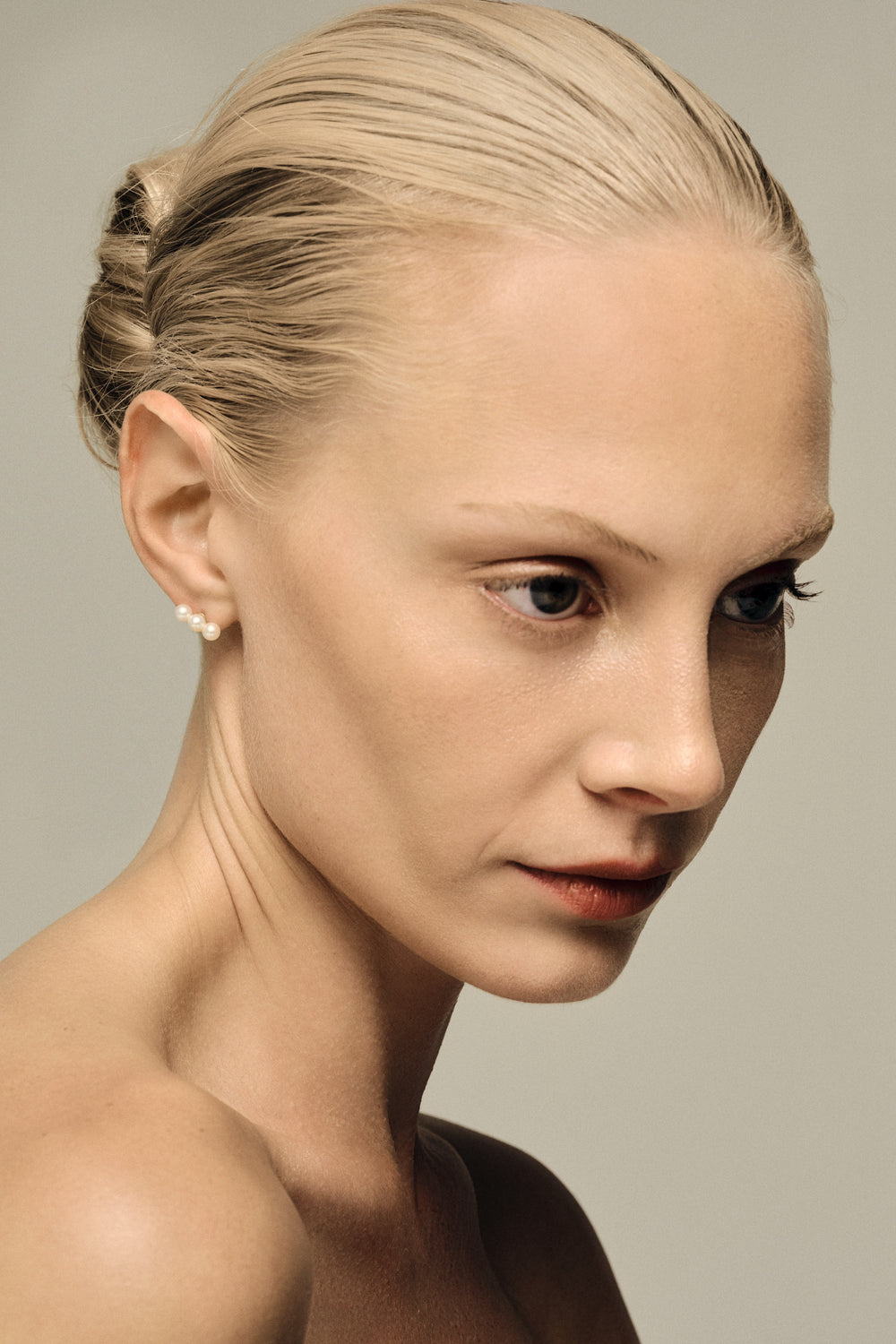 Sarah 3 Pearl Studs | 9K Yellow Gold| Natasha Schweitzer