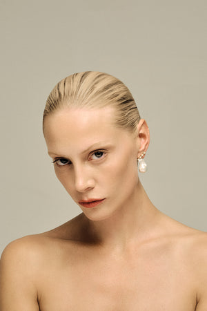 Arwen Diamond Pearl Earrings | 18K Yellow Gold | Natasha Schweitzer