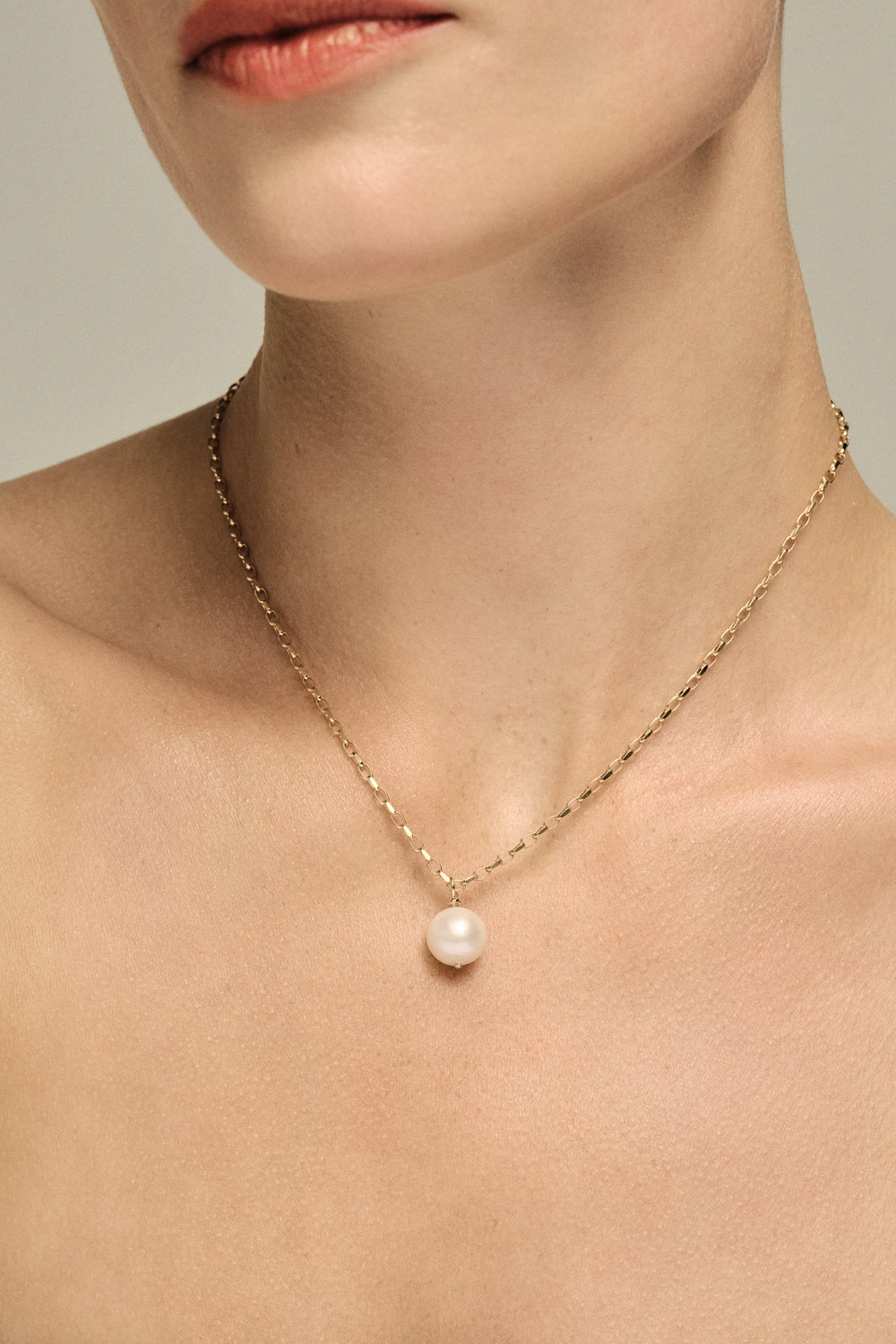 Daria Pearl Choker | 9K Yellow Gold