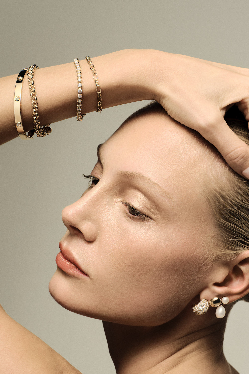 Crown Set Tennis Bracelet | 18K Yellow Gold