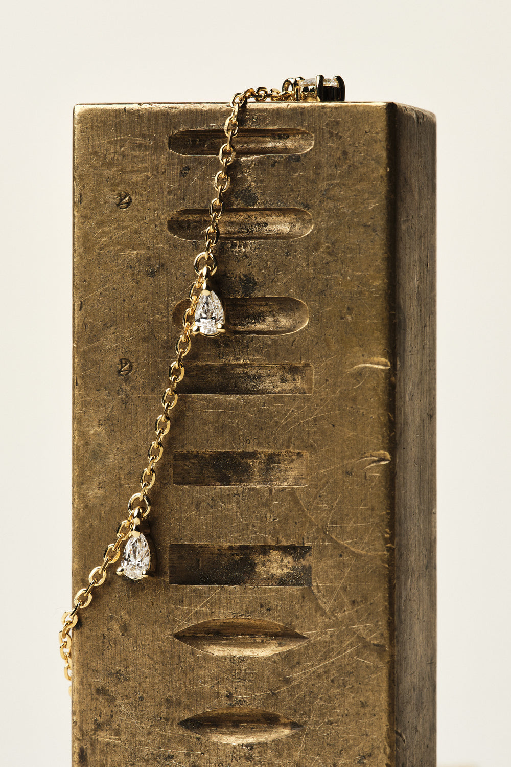 Ilona Pear Diamond Necklace | 18K Yellow Gold| Natasha Schweitzer