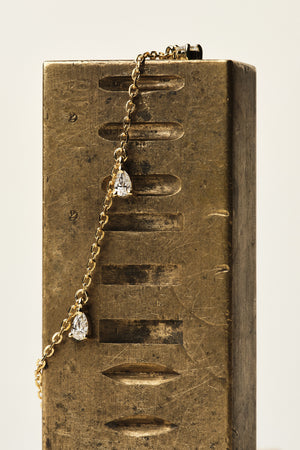 Ilona Pear Diamond Necklace | 18K Yellow Gold | Natasha Schweitzer
