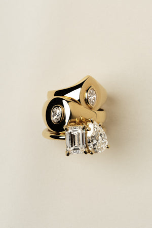 Oval Diamond Signet Ring | Yellow Gold | Natasha Schweitzer