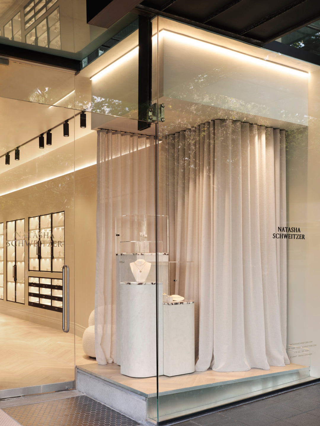 Boutiques — Natasha Schweitzer