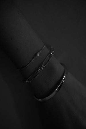 Pear Diamond Bracelet | 9K White Gold | Natasha Schweitzer