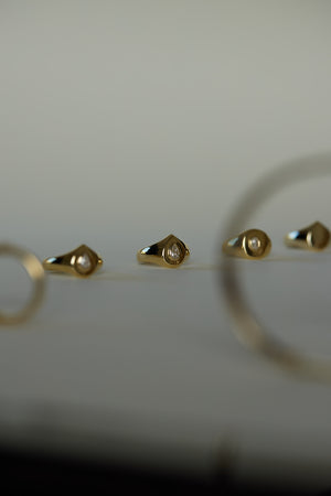 Pear Diamond Signet Ring | Yellow Gold | Natasha Schweitzer