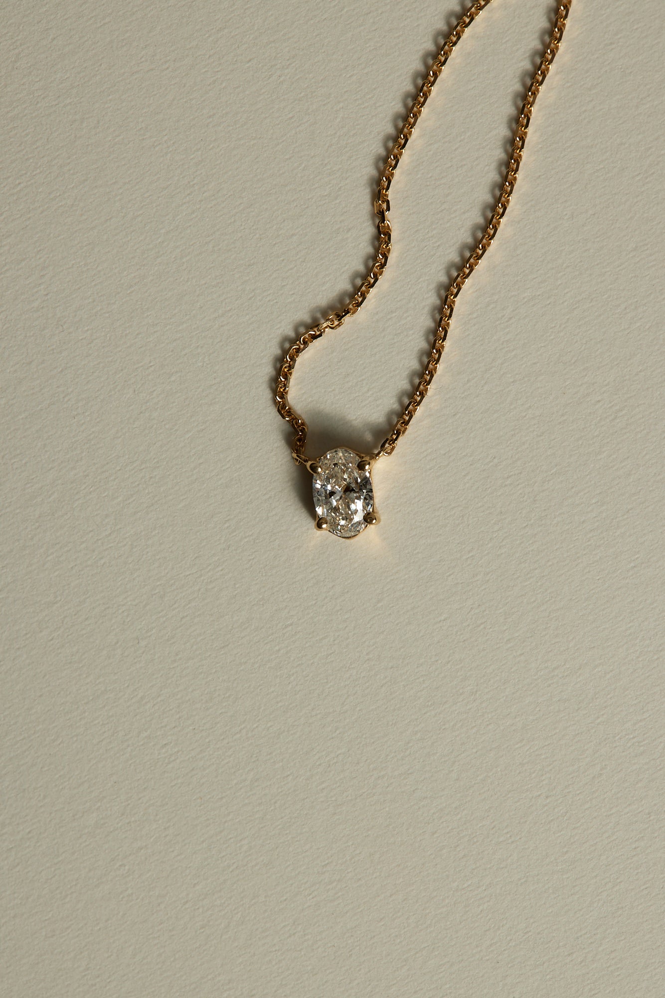 Oval Diamond Necklace | 18K Gold| Natasha Schweitzer