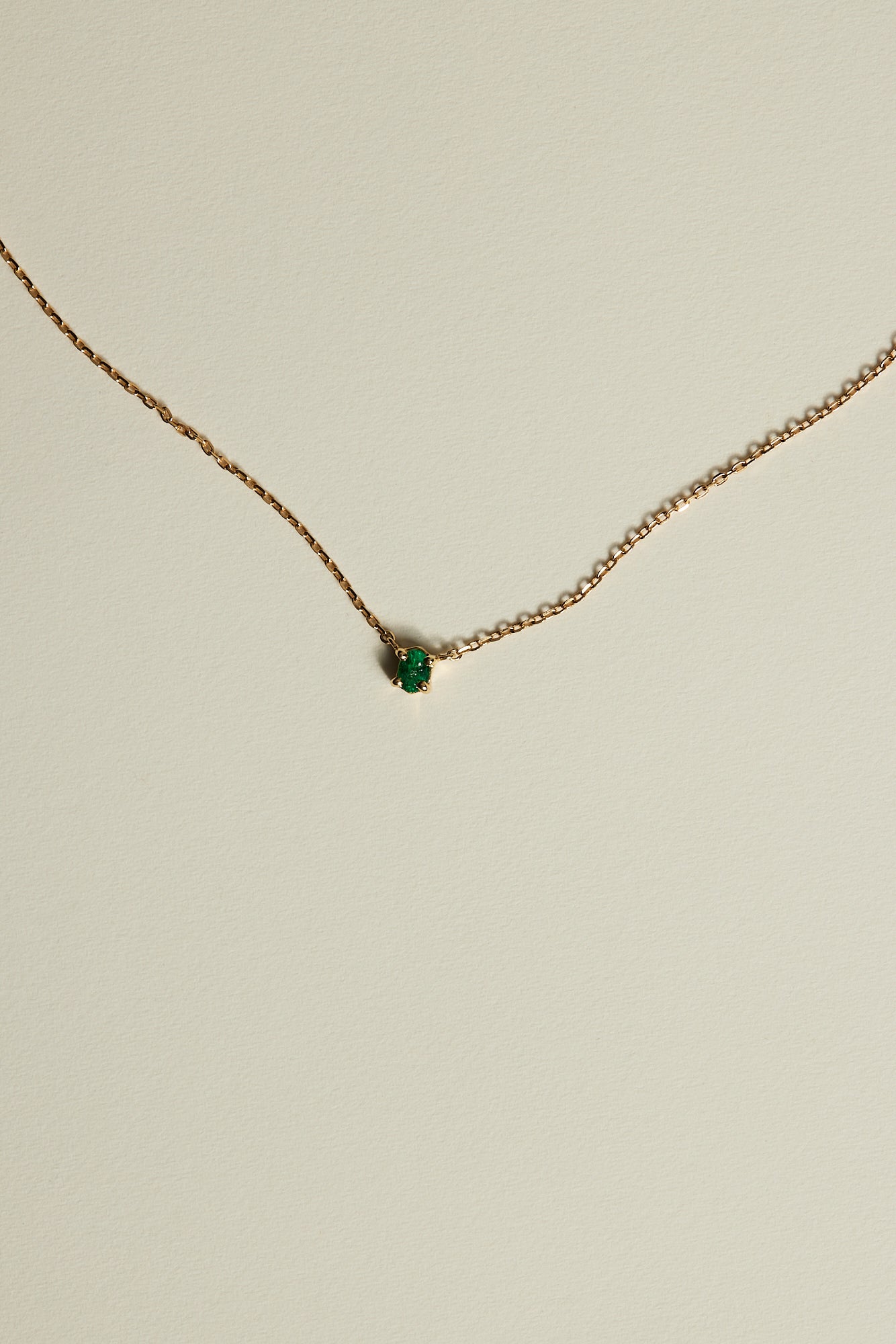 Oval Emerald Necklace | 18K Gold| Natasha Schweitzer
