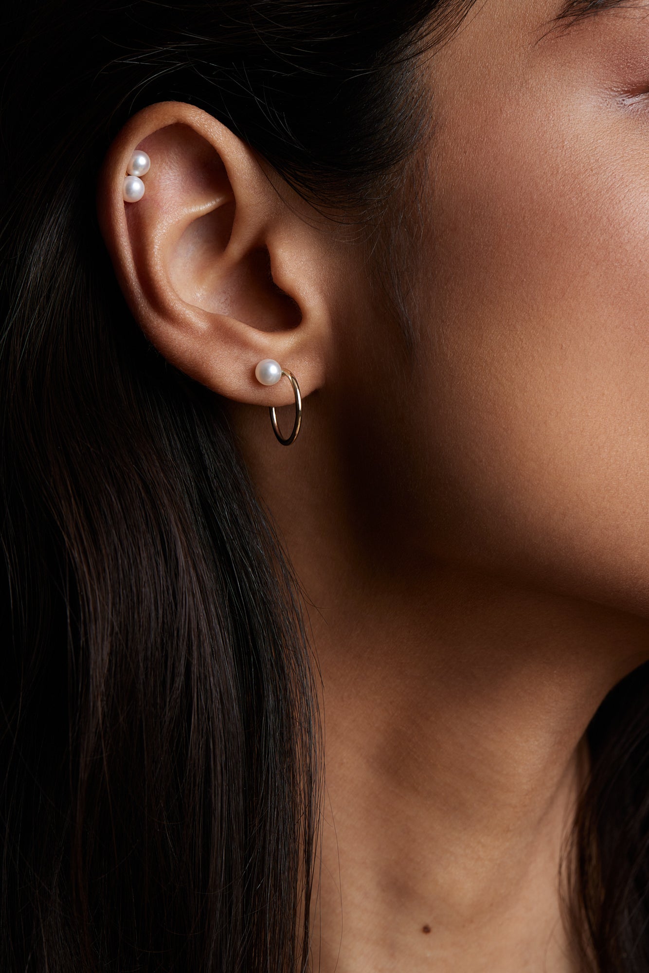 Lara Hoops with Pearl | 9K Yellow Gold| Natasha Schweitzer