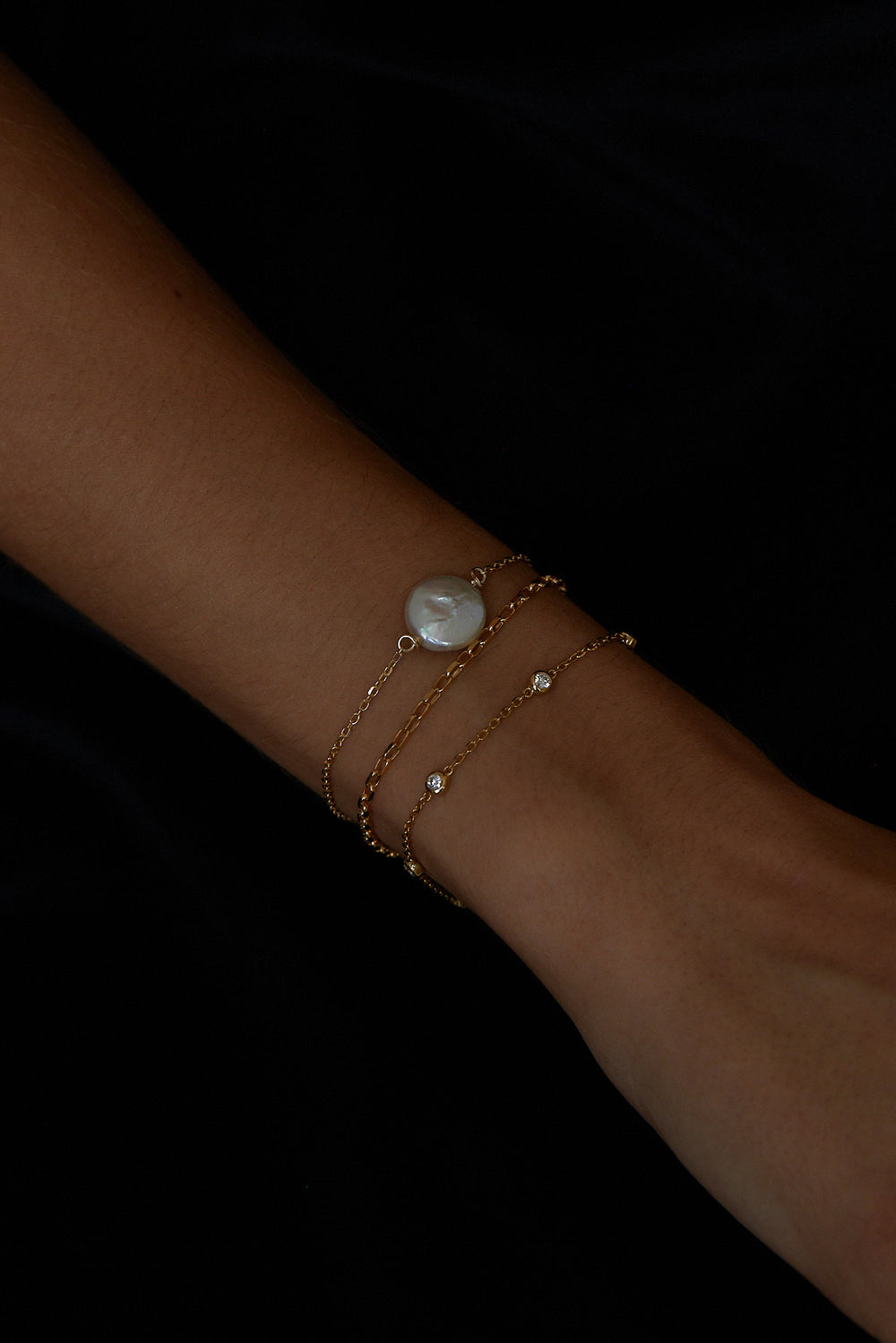 Baroque Pearl Bracelet | 9K Yellow Gold| Natasha Schweitzer
