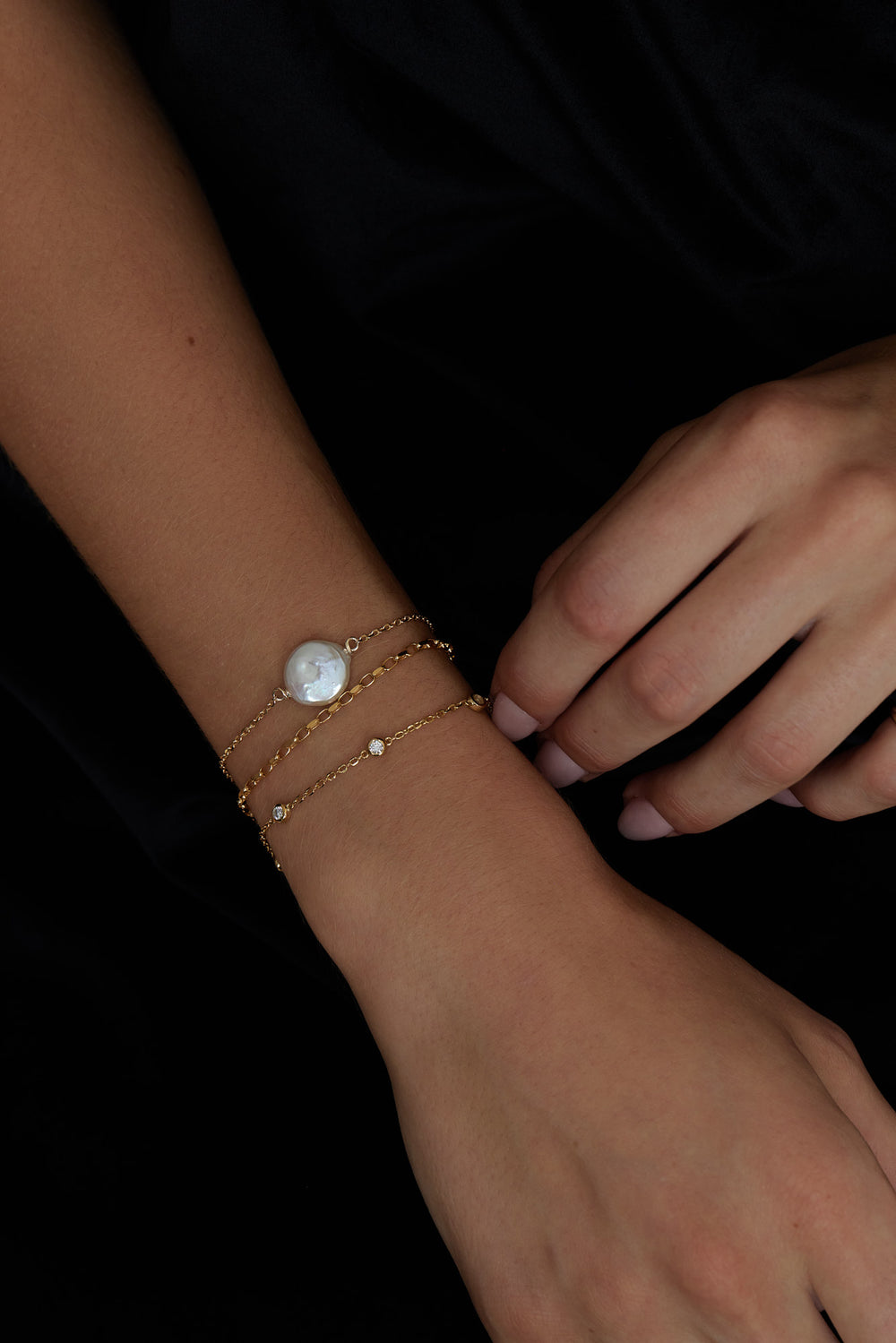 Baroque Pearl Bracelet | 9K Yellow Gold| Natasha Schweitzer