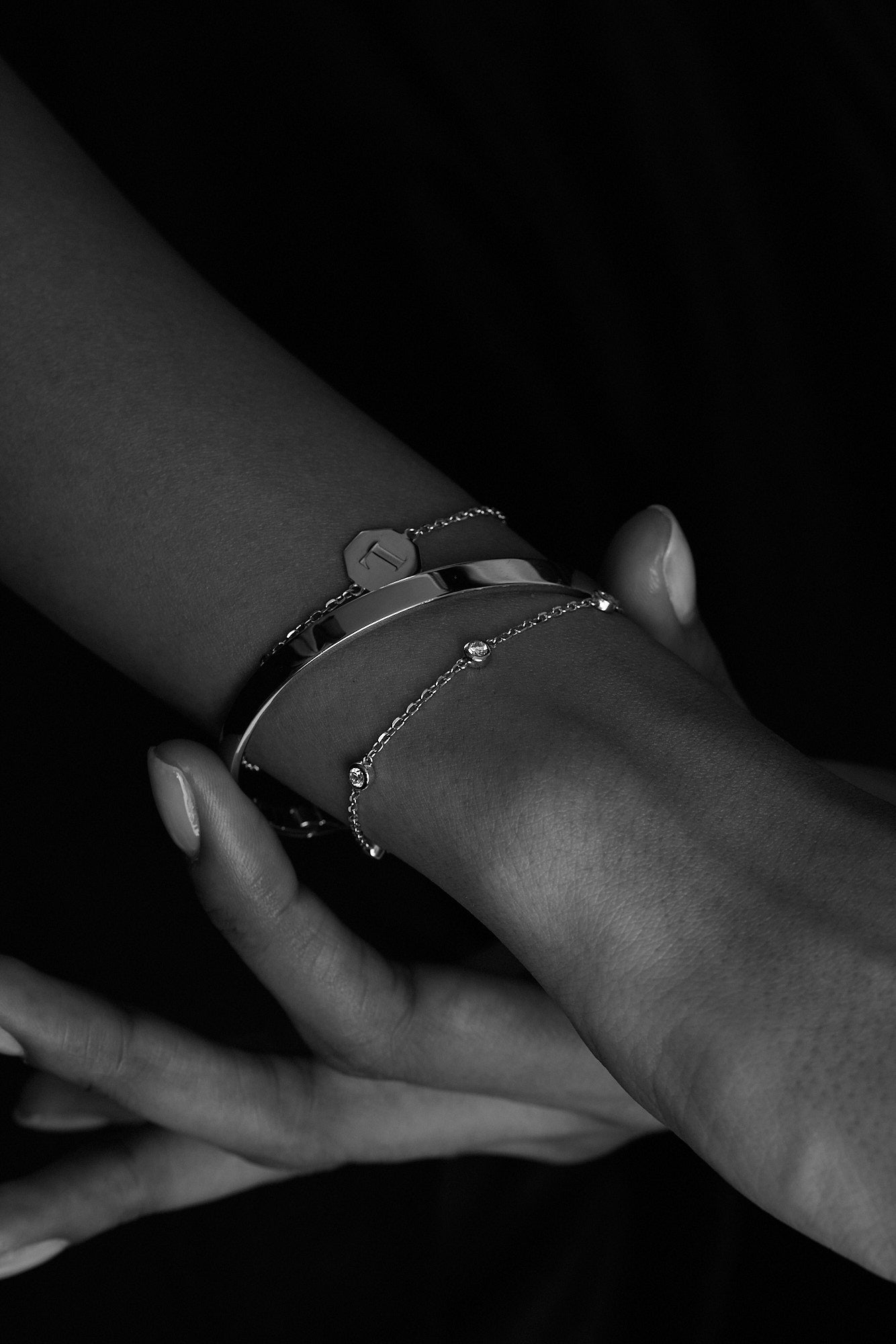 5 Diamond Bracelet | 9K White Gold