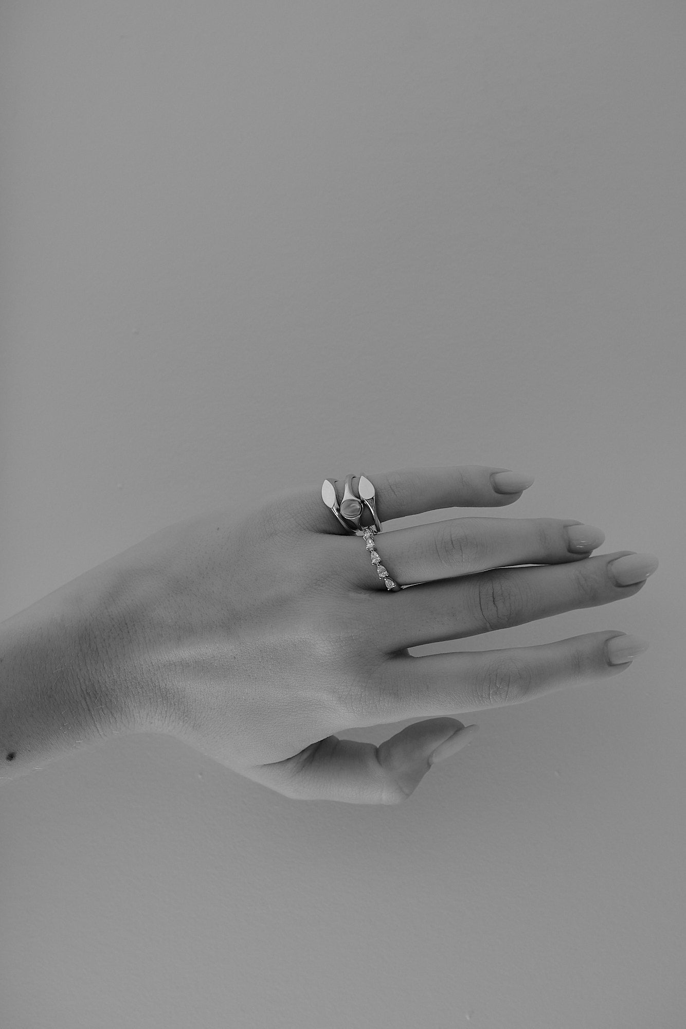 Mini Pear Signet Ring | White Gold| Natasha Schweitzer