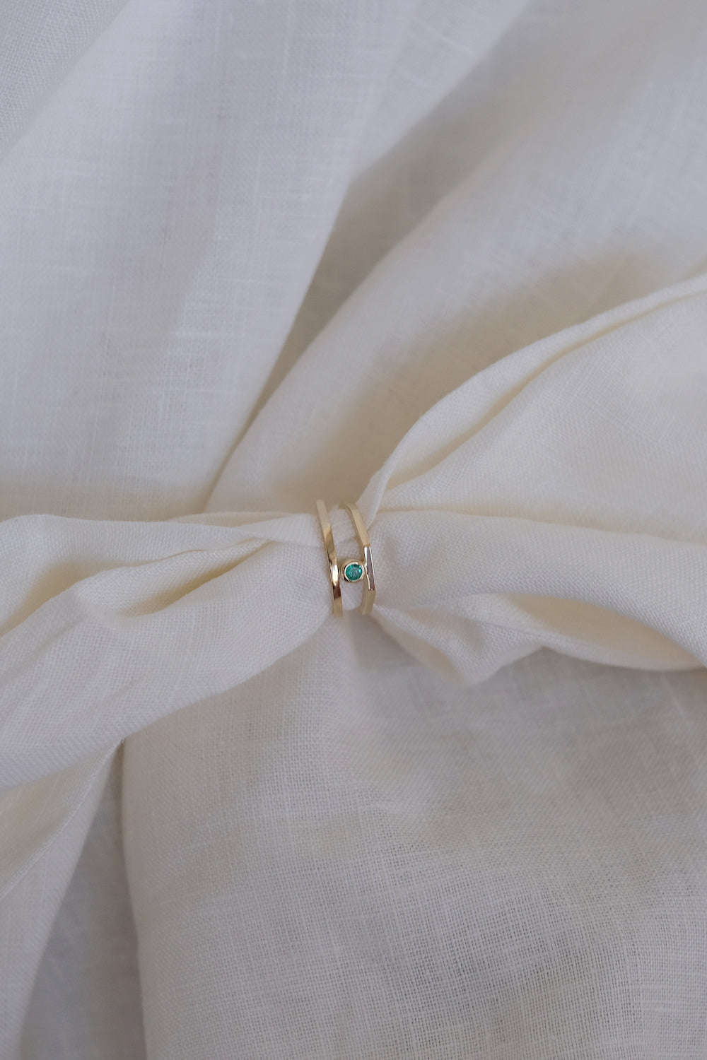 El Ring with Emerald | 9K Yellow Gold| Natasha Schweitzer